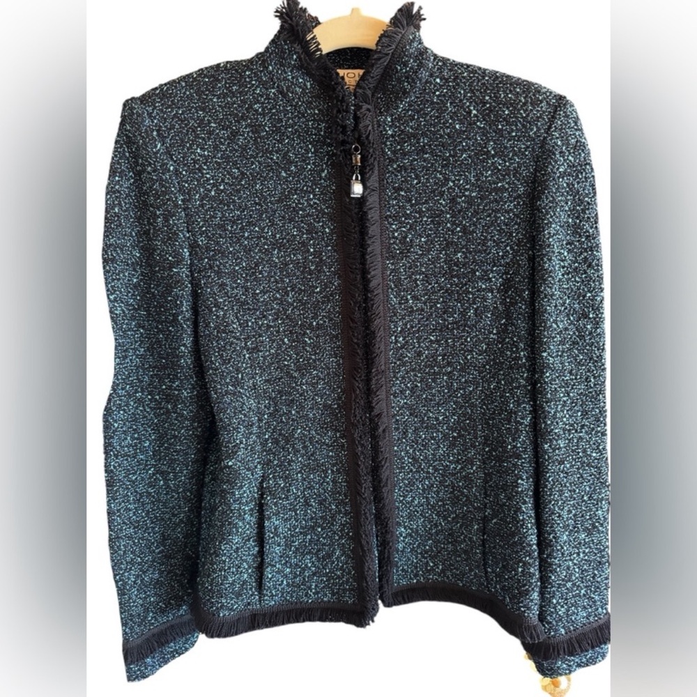 St. John Tweed Evening Jacket With Zipper Detail
$389 $1,106